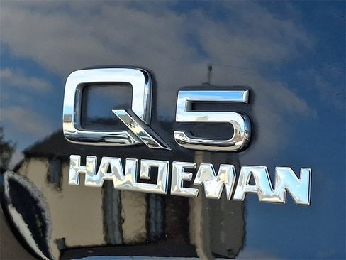 Used 2023 Audi Q5 2.0T Prestige w/ Prestige Package image 30