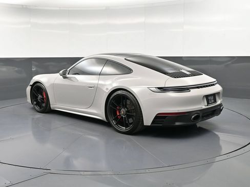 Certified 2024 Porsche 911 Carrera GTS RWD image 3
