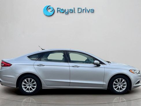 Used 2017 Ford Fusion S FWD image 7