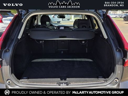 Used 2024 Volvo XC60 B5 Plus AWD/4WD image 27