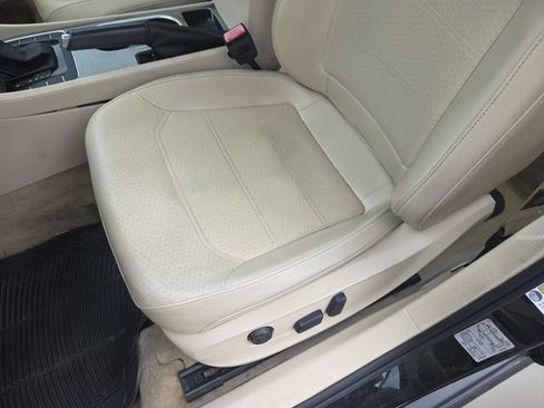 Used 2014 Volkswagen Passat TDI SE FWD image 28