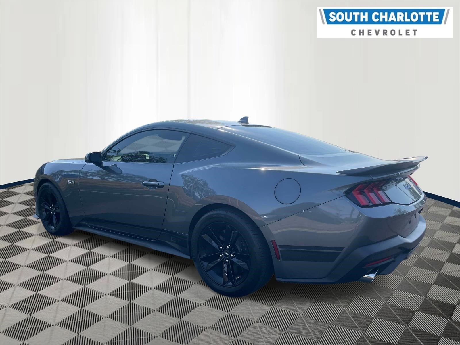 Used 2025 Ford Mustang GT RWD image 6