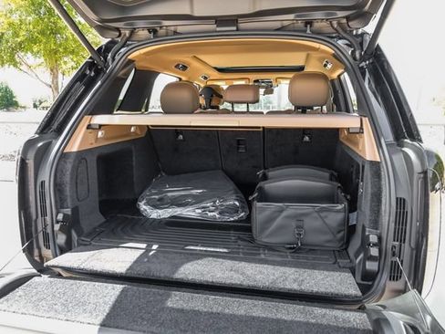 New 2026 Land Rover Range Rover SE AWD/4WD image 55