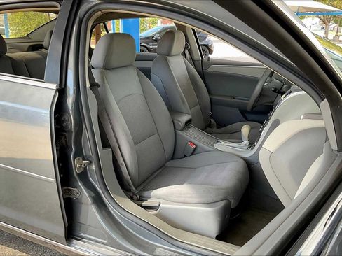 Used 2009 Chevrolet Malibu LT w/ Power Convenience Package image 8