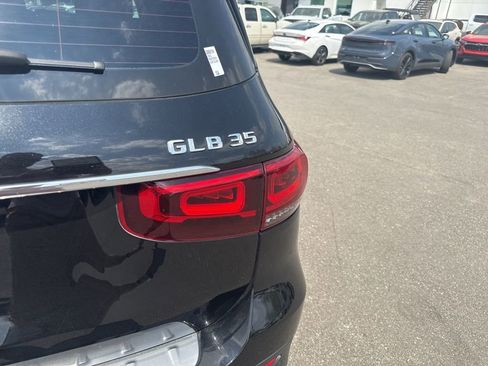 Used 2021 Mercedes-Benz GLB 35 AMG 4MATIC image 33