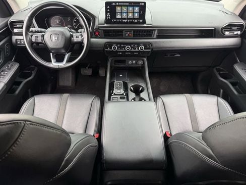 Used 2024 Honda Pilot EX-L image 9