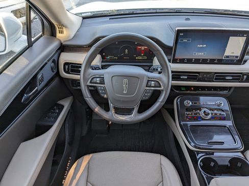 Certified 2023 Lincoln Nautilus Reserve w/ Equipment Group 201A image 18