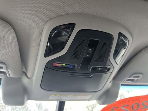 Used 2022 Subaru Outback Limited image 31