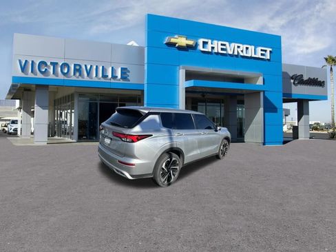 Used 2022 Mitsubishi Outlander SE AWD/4WD image 5