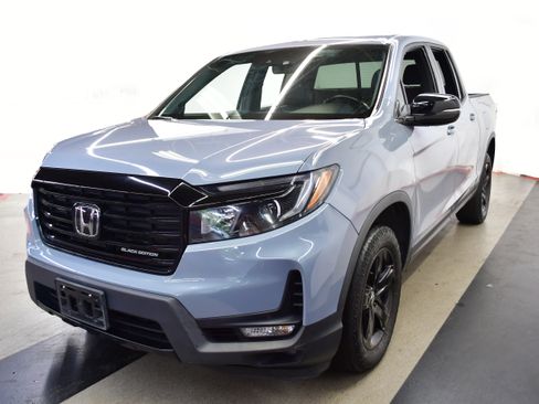 Used 2023 Honda Ridgeline Black Edition image 4