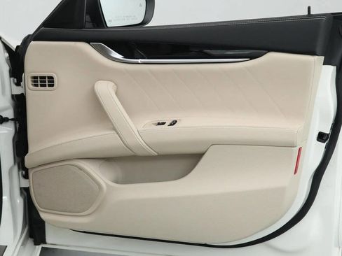 Used 2022 Maserati Ghibli Modena image 19