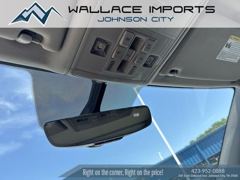 Used 2021 Volkswagen Atlas SE w/ Panoramic Sunroof Package FWD image 16