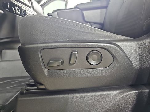 Certified 2022 Chevrolet Silverado 1500 LT image 36