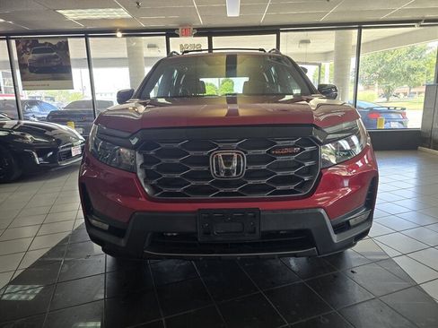 Used 2022 Honda Passport TrailSport image 3