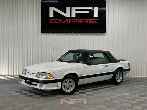 Used 1987 Ford Mustang LX image 2