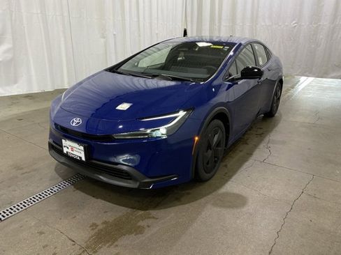 New 2026 Toyota Prius LE image 7