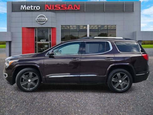 Used 2017 GMC Acadia Denali w/ Technology Package image 3