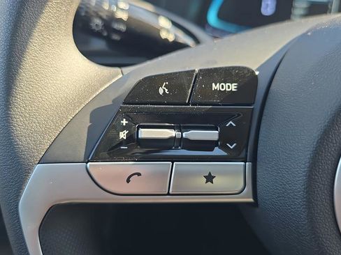 New 2026 Hyundai Elantra SE FWD image 24