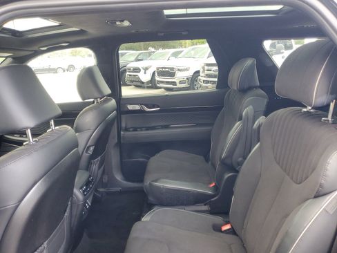 Used 2024 Hyundai Palisade Calligraphy image 12