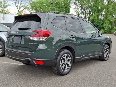 Used 2024 Subaru Forester Premium AWD/4WD image 6