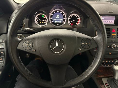 Used 2010 Mercedes-Benz C 300 4MATIC Sedan image 11