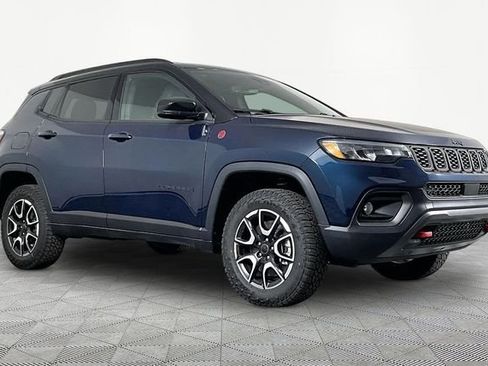 New 2026 Jeep Compass Trailhawk AWD/4WD image 3