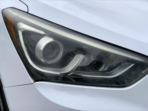 Used 2017 Hyundai Santa Fe Sport FWD image 27