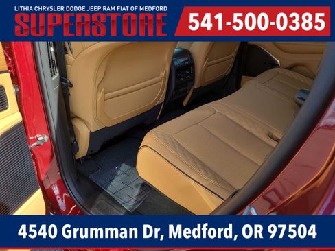New 2026 Jeep Grand Cherokee Summit w/ Obsidian Package AWD/4WD image 20