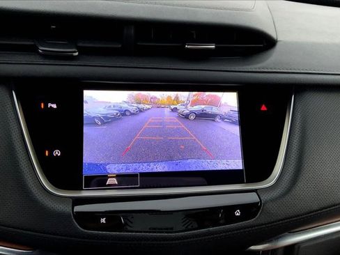 Used 2025 Cadillac XT5 Premium Luxury image 21