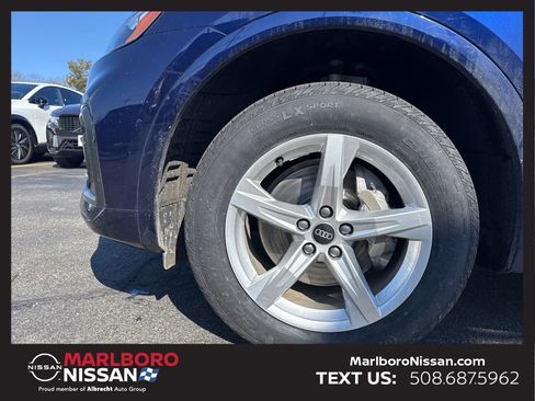 Used 2023 Audi Q5 2.0T Premium w/ Convenience Package image 11