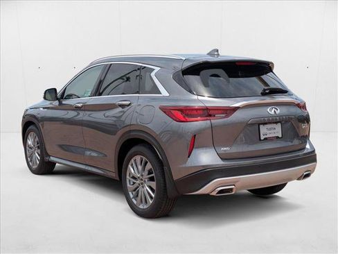 New 2025 INFINITI QX50 Luxe image 9
