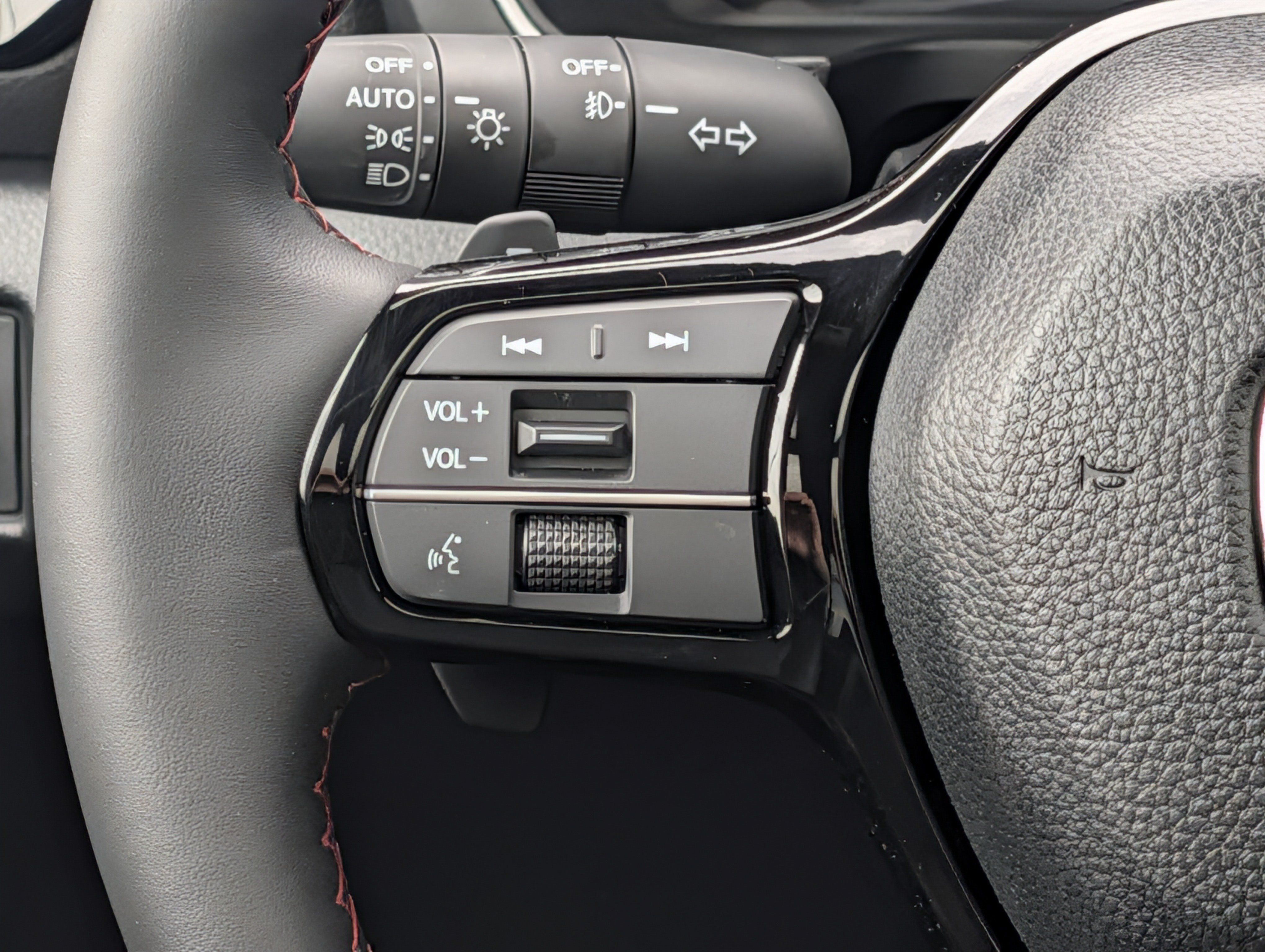 Certified 2026 Honda Pilot Black Edition image 27