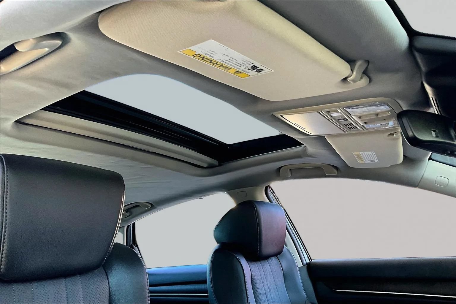 Used 2021 Honda Accord Touring image 24