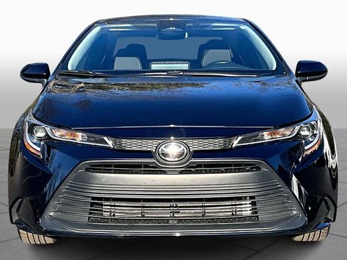 Certified 2025 Toyota Corolla LE image 4