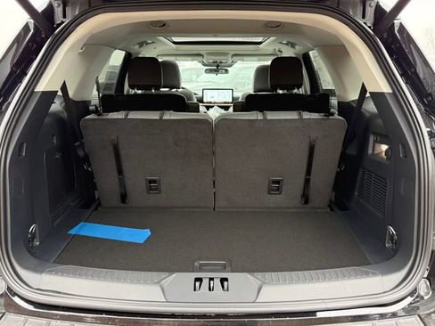 New 2026 Ford Explorer Active image 5