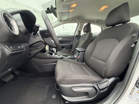 Used 2021 Kia Forte LXS image 21