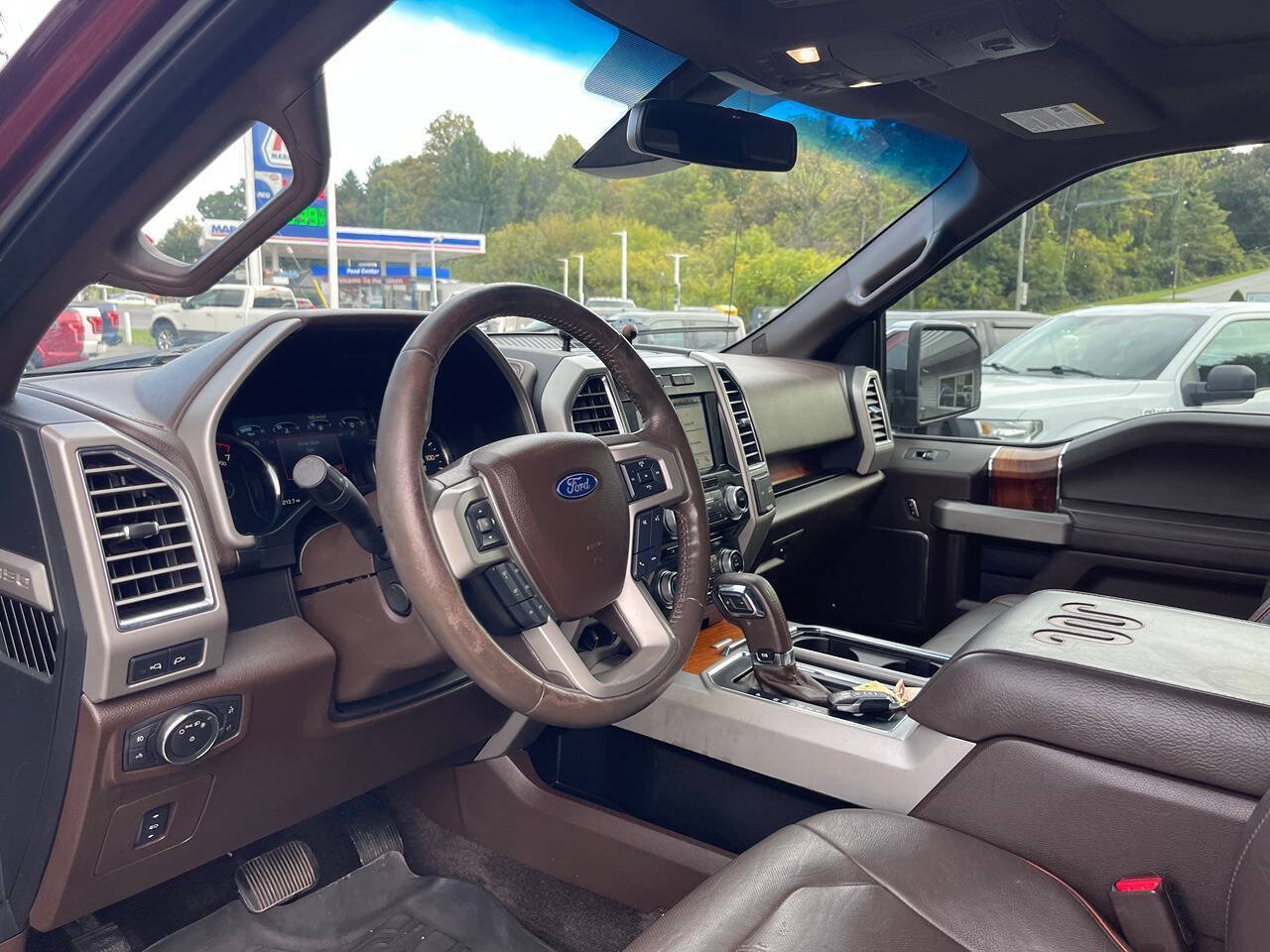 Used 2017 Ford F150 King Ranch w/ Equipment Group 601A Luxury AWD/4WD image 27