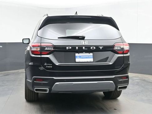 Certified 2026 Honda Pilot EX-L image 9