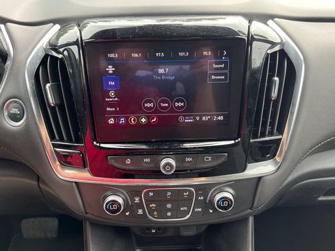Used 2023 Chevrolet Traverse LT AWD/4WD image 22