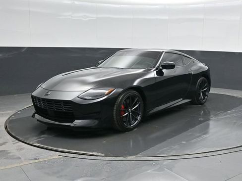 Used 2024 Nissan Z Performance w/ Floor Mat Package image 8