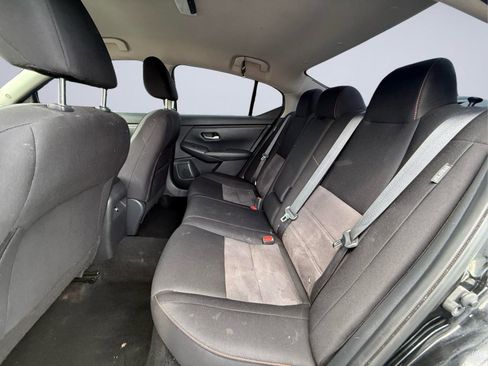 Used 2021 Nissan Sentra SR FWD image 16