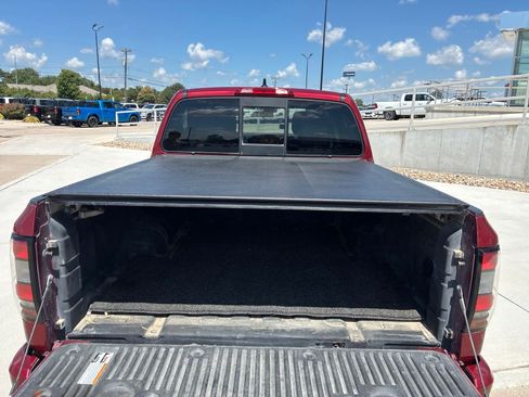 Used 2022 Nissan Frontier SV AWD/4WD image 5