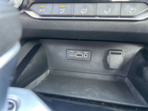 Used 2024 Nissan Altima 2.5 SV image 21