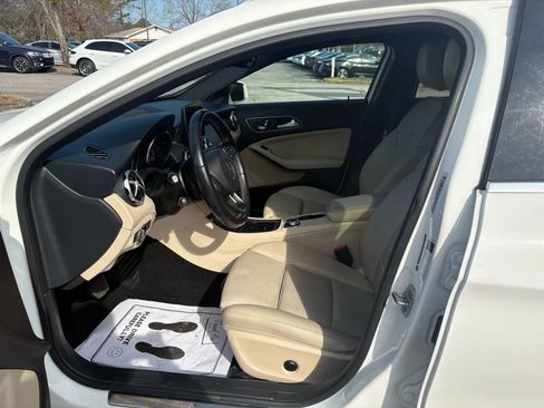 Used 2019 Mercedes-Benz GLA 250 image 7