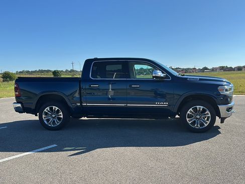 Used 2022 RAM 1500 Limited image 9