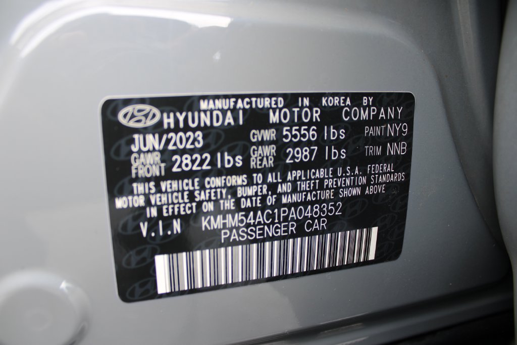 Used 2023 Hyundai Ioniq 6 Limited AWD/4WD image 39