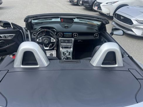 Used 2018 Mercedes-Benz SLC 43 AMG image 30