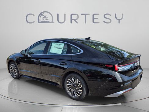 New 2026 Hyundai Sonata SEL FWD image 3