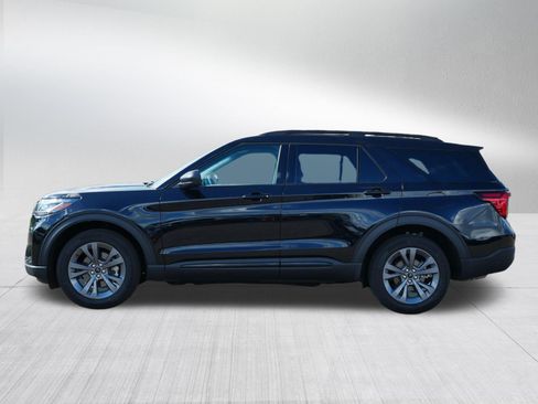 Used 2026 Ford Explorer Active w/ Active Comfort Package AWD/4WD image 4