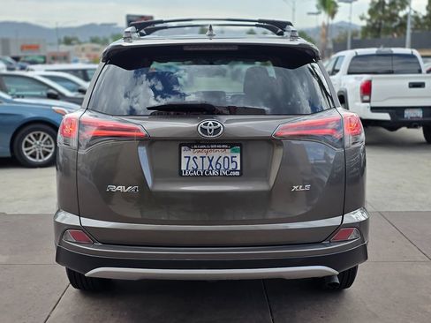 Used 2016 Toyota RAV4 XLE FWD image 11